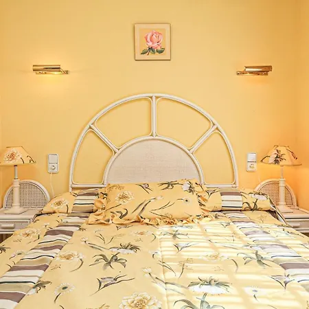 Ltioral Costa Dorada - Casa Mercuri Only Families Cambrils